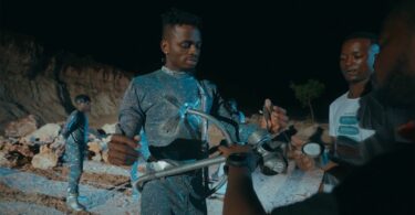 Watch Diamond Platnumz - Baba Lao Behind the scene Part 1 & 2 video