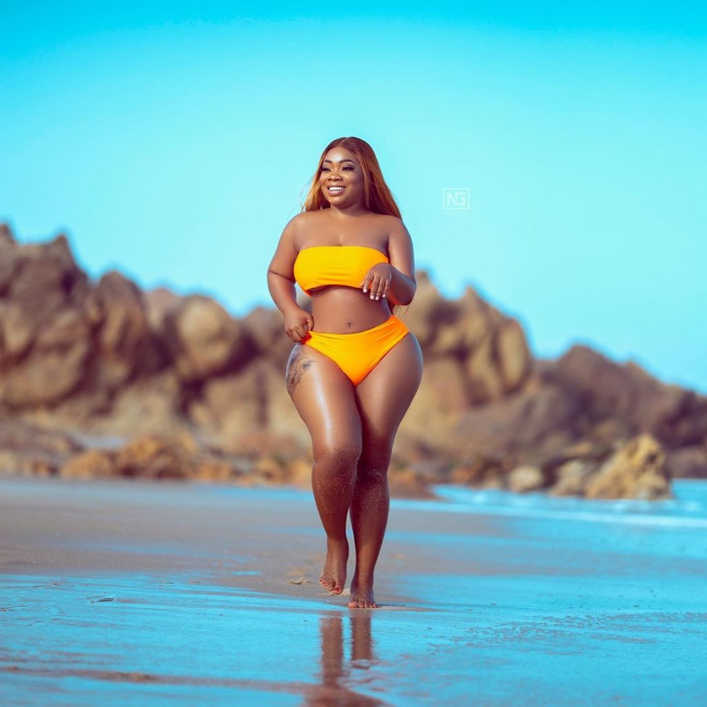 Sexy photos of Moesha Buduong