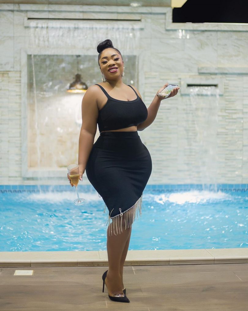 Sexy photos of Moesha Buduong