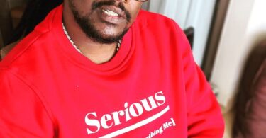 DOWNLOAD MP3 Nyashinski - Serious