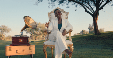 DOWNLOAD VIDEO Kaki Mwihaki - Asante MP4