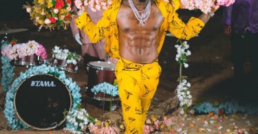 Diamond Platnumz - African Beauty LYRICS Ft Omarion