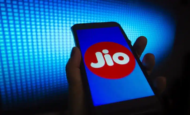 How to check Jio data balance