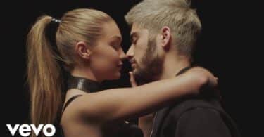 Zayn - Pillowtalk LYRICS