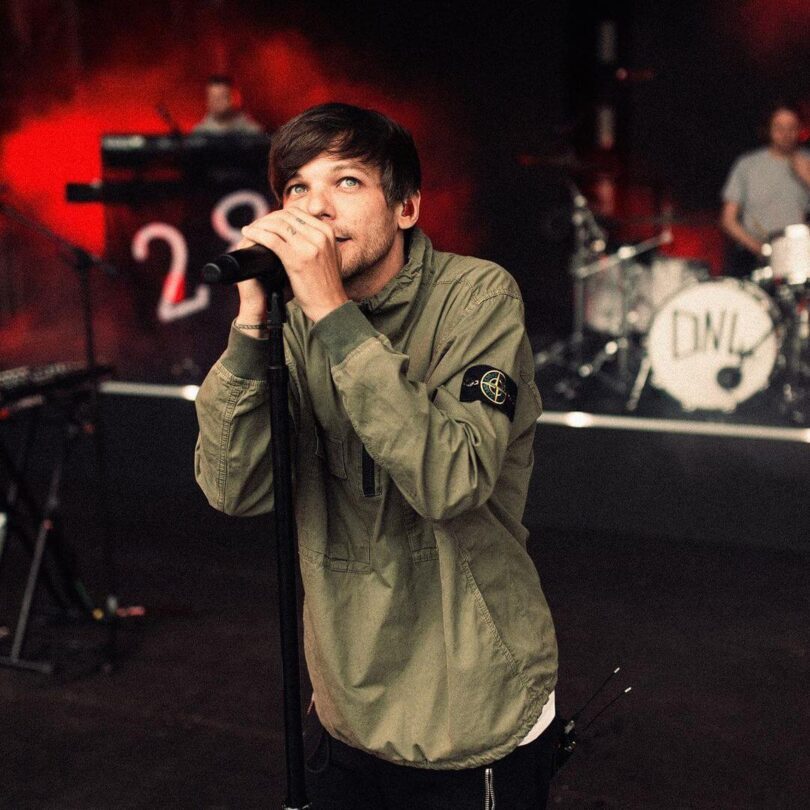 Louis Tomlinson will help you incase you get sick on his show