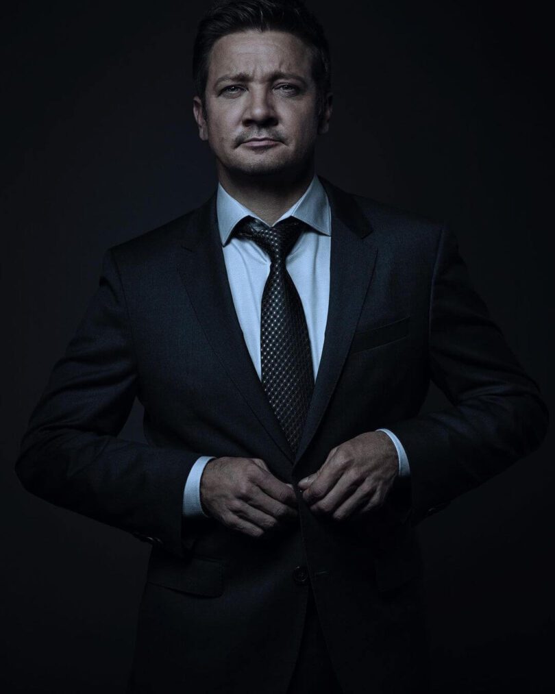 Fans suggest Jeremy Renner play Ukraine's president role in a Movie