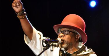 AUDIO Papa Wemba - Latin Lovers MP3 DOWNLOAD