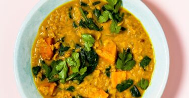 Spinach, sweet potato & lentil dhal