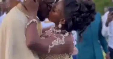 Trending video of Ghanaian couple kissing passionately at their wedding ceremony (Video)