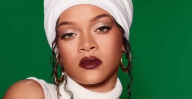 Rihanna announces exciting news to Her Fans