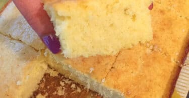 An Easy Vanilla Cake Recipe