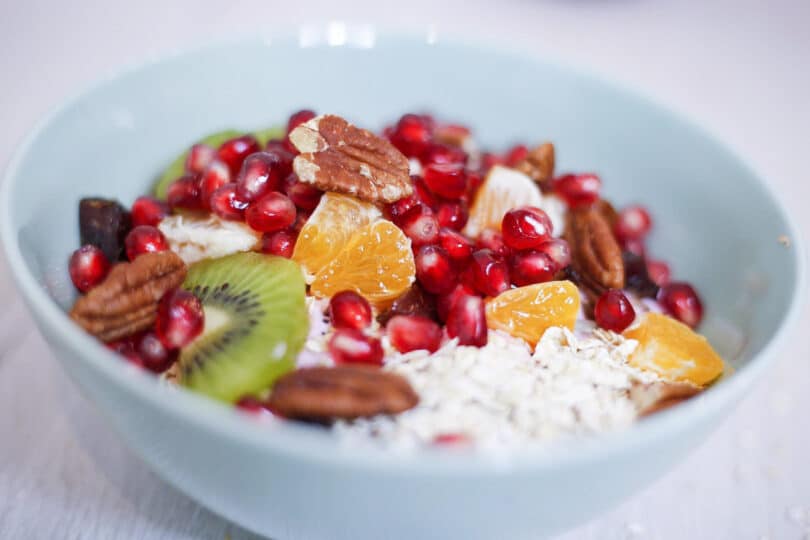 Fruit & nut breakfast bowl Recipe