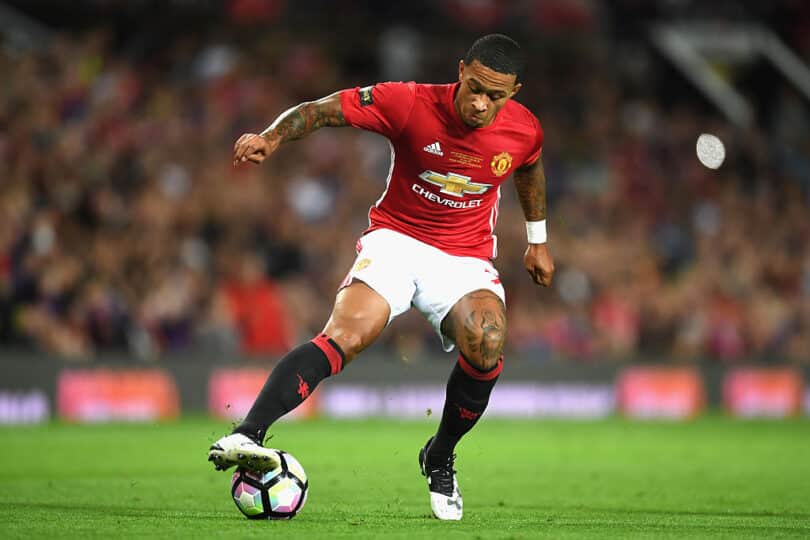 Manchester United linked with move for ex-Red Devil Memphis Depay