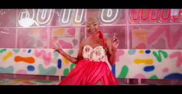 VIDEO Otile Brown Ft. Vivian Ke - Do It MP4 DOWNLOAD