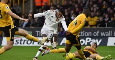 Rashford comes to Manchester United's rescue against Wolves