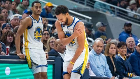 Steph Curry to get an MRI after suffering a shoulder injury in Golden State Warriors 125-119 loss to Indiana Pacers