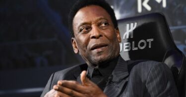 Pelé’s health has worsened, hospital says