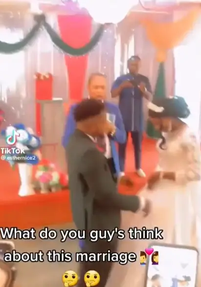 Man slaps bride during church wedding (video)