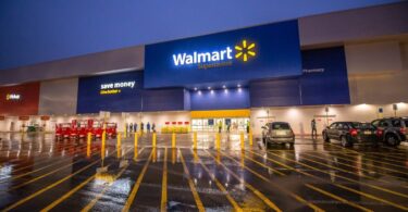 Is Walmart Open on New Year's Day 2023? Store Hours Explored