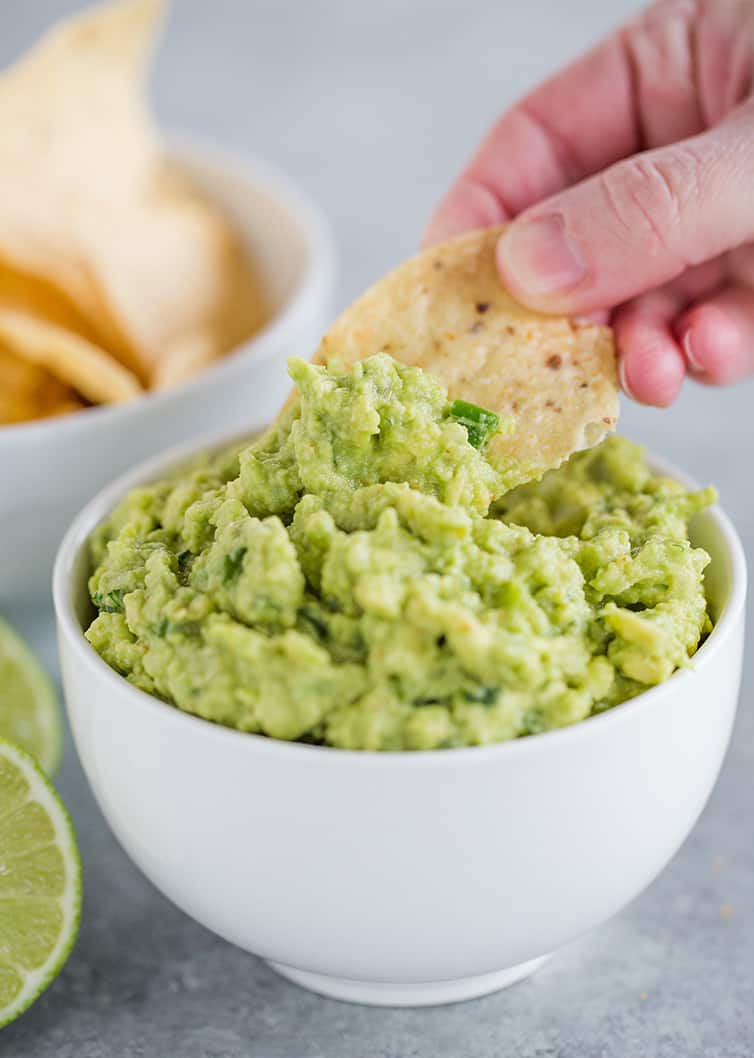 Homemade Guacamole Recipe - How to make Guacamole