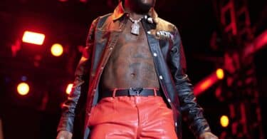 Reactions trail video of Burna Boy pounding yam on the street