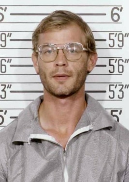 How did Jeffrey Dahmer die?