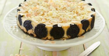 White Chocolate Oreo Cheesecake