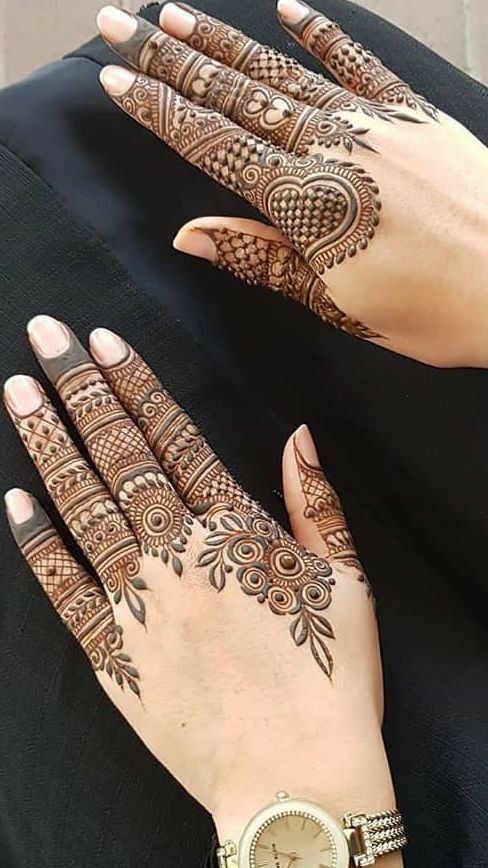 60+ Arabic Mehndi Designs - Simple & Unique | WedMeGood