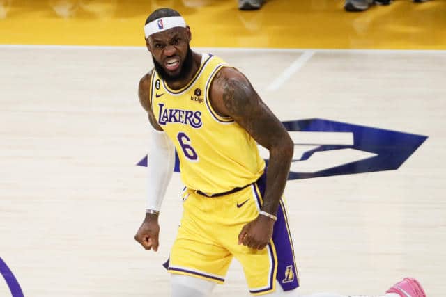 LeBron James surpasses Kareem Abdul-Jabbar for NBA career scoring record