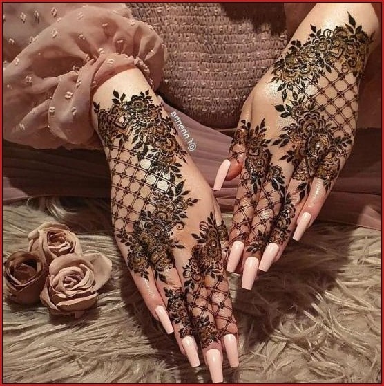 20 Best Mehndi Artists near me in Dubai | Weddings & Festivals