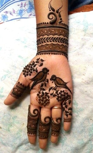 Bird Design Henna Stock Photos - Free & Royalty-Free Stock Photos from  Dreamstime