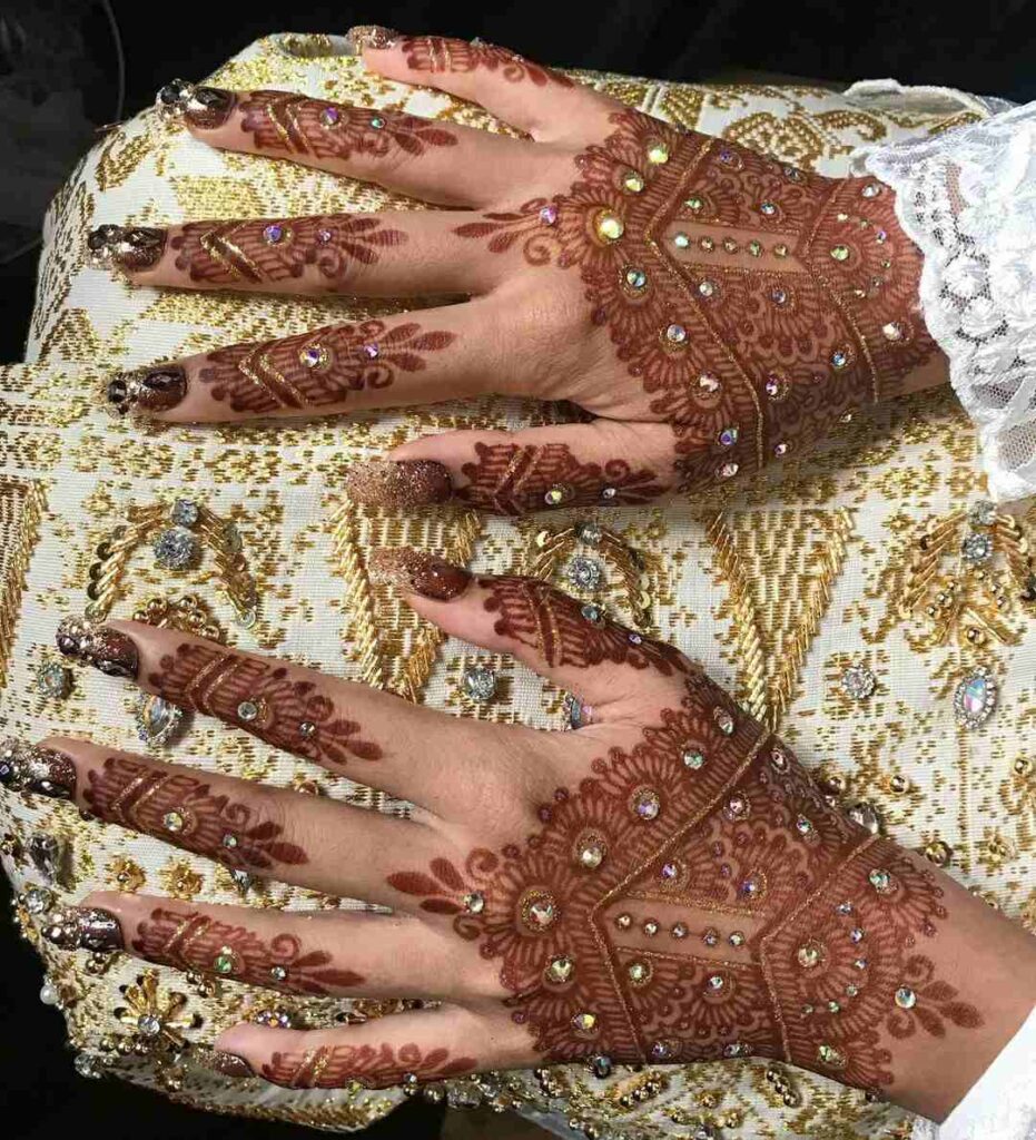 100 Best Latest Mehndi Design in 2023