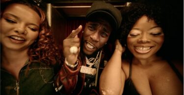 Burna Boy Ft 21 Savage – Sittin' On Top Of The World video