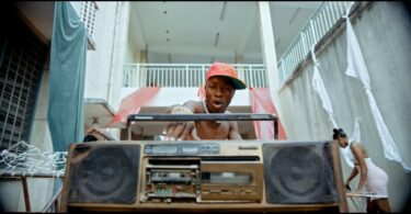 VIDEO Manengo Ft. Darassa – Fungakazi MP4 DOWNLOAD