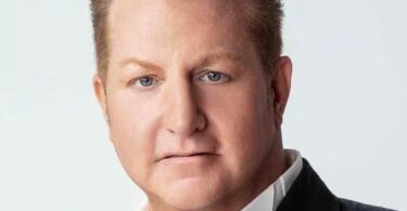 Gary LeVox