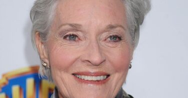 Who is Lee Meriwether? Get To Know The Phenomenal Actress