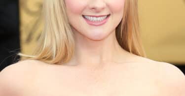 Melissa Rauch Net Worth: The Big Bang Theory's Big Financial Impact