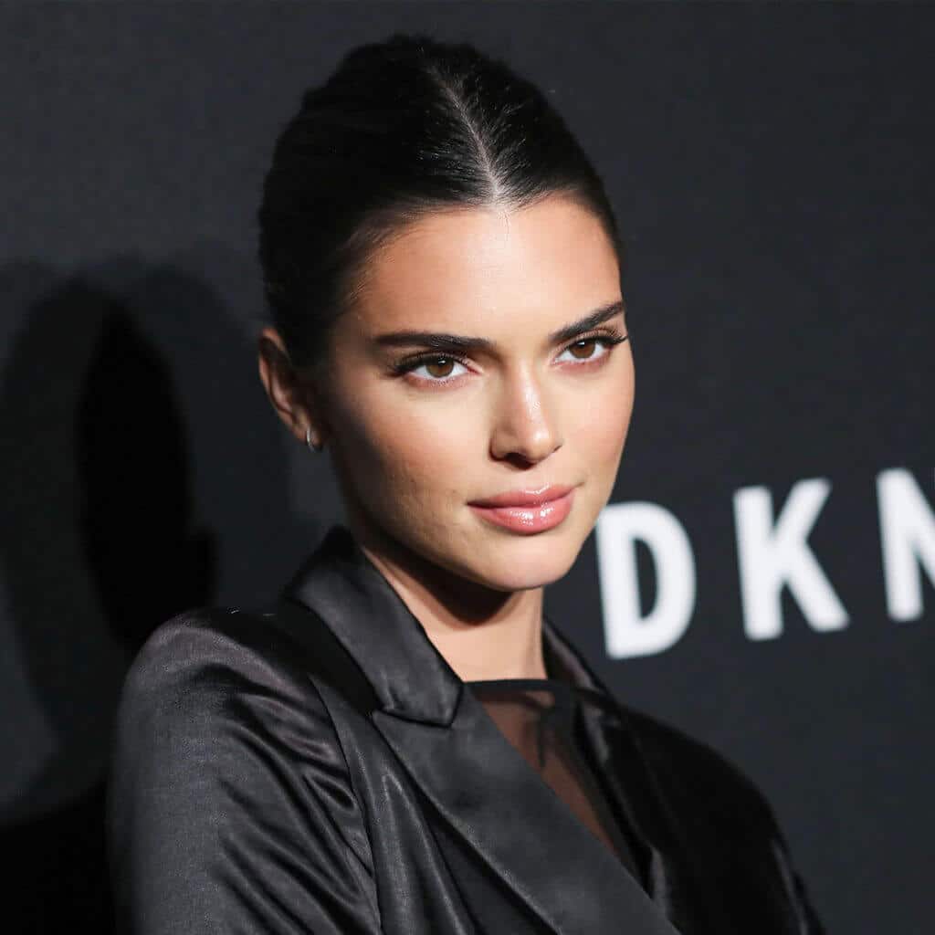 Kendall Jenner Fans Conflicted Over Her 'Forbes' 30 Under 30 Cover - Parade