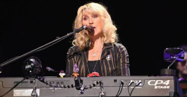 Christine McVie Net Worth: The Fortune Behind the Fleetwood Mac Legend