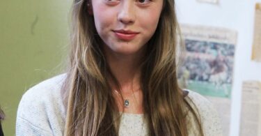 Mia Goth's Eyebrows: A Tale of Embracing Uniqueness