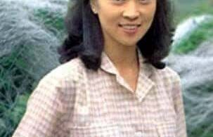 Jackie Chan Wife