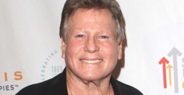 Ryan O'Neal Passes Away at 82: Iconic Star of 'Peyton Place' and 'Love Story'.