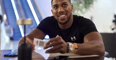 Anthony Joshua Embraces Pressure