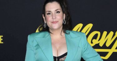 Melanie Lynskey Net Worth: From Cult Classics to Financial Success