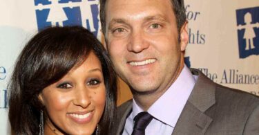 Tamera Mowry Husband: Adam Housley's Newsroom to Vineyard