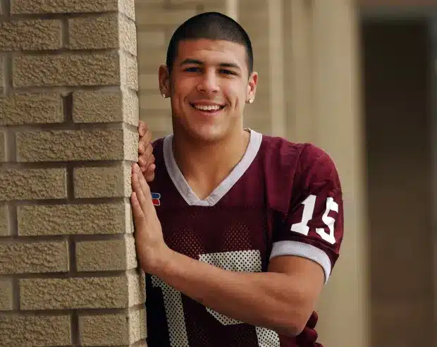 Was Aaron Hernandez Gay