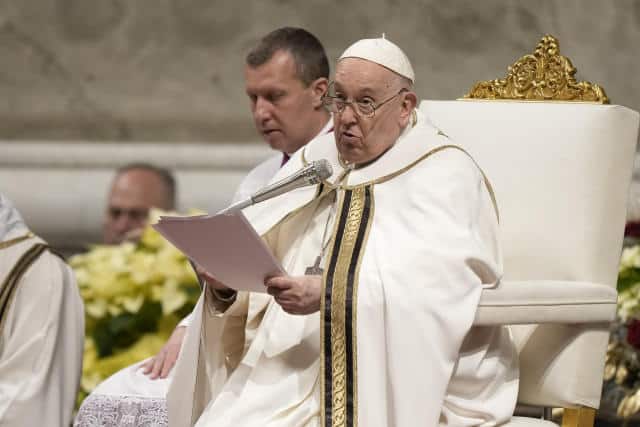 Pope Francis Advocates for Global Ban on Surrogacy, Labeling It 'Despicable