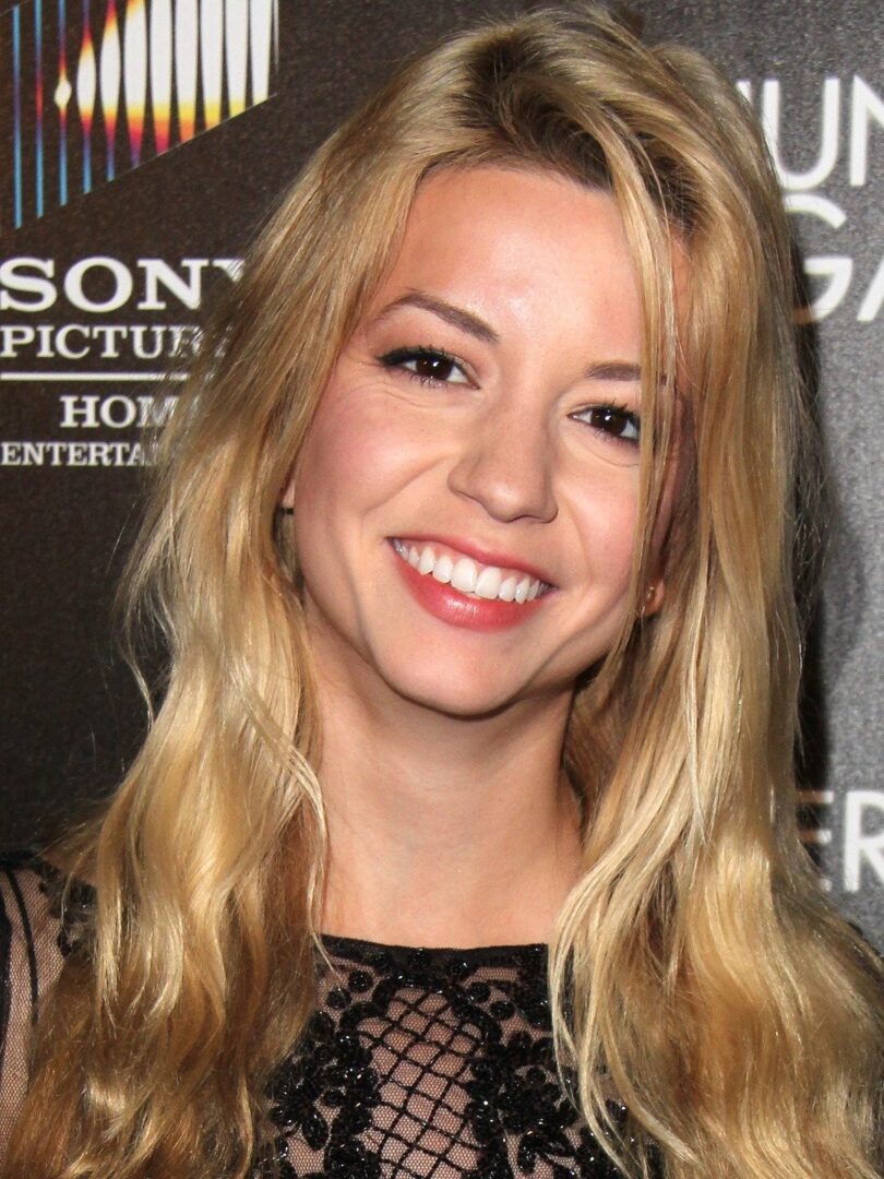 Masiela Lusha Net Worth