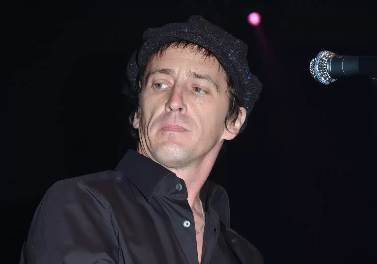 Izzy Stradlin Net Worth: The Guns N' Roses Guitarist's Rock Royalties ...