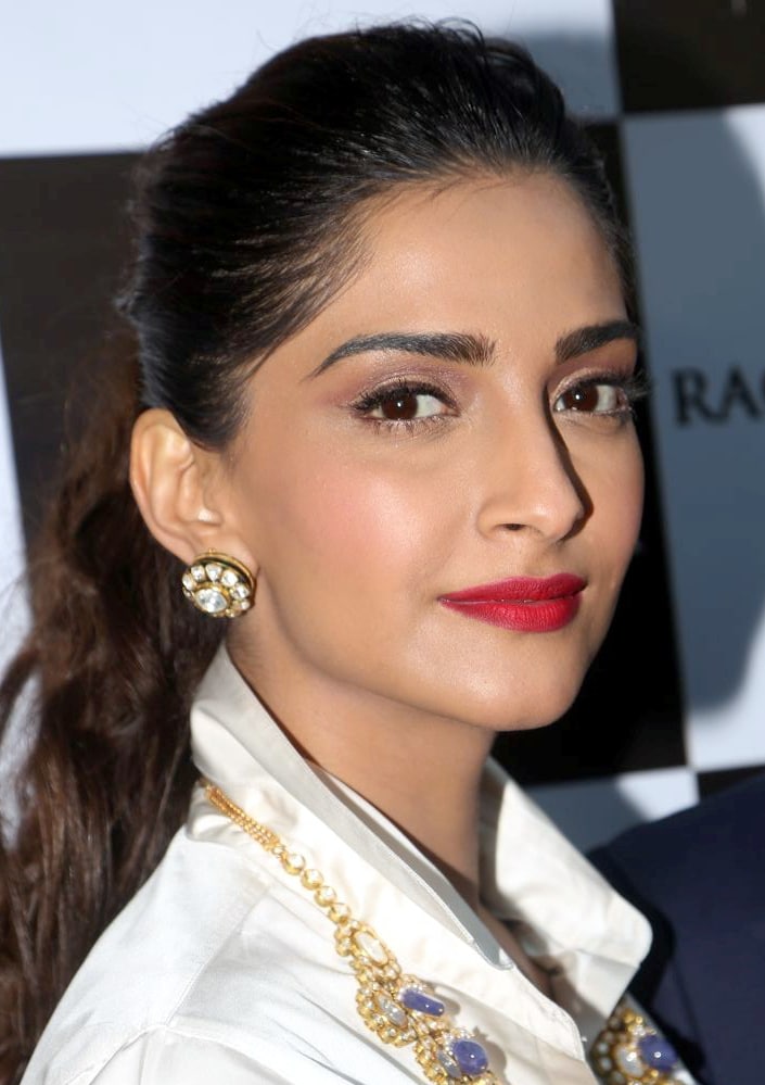 Sonam Kapoor Age: Fashionista's Journey in Bollywood